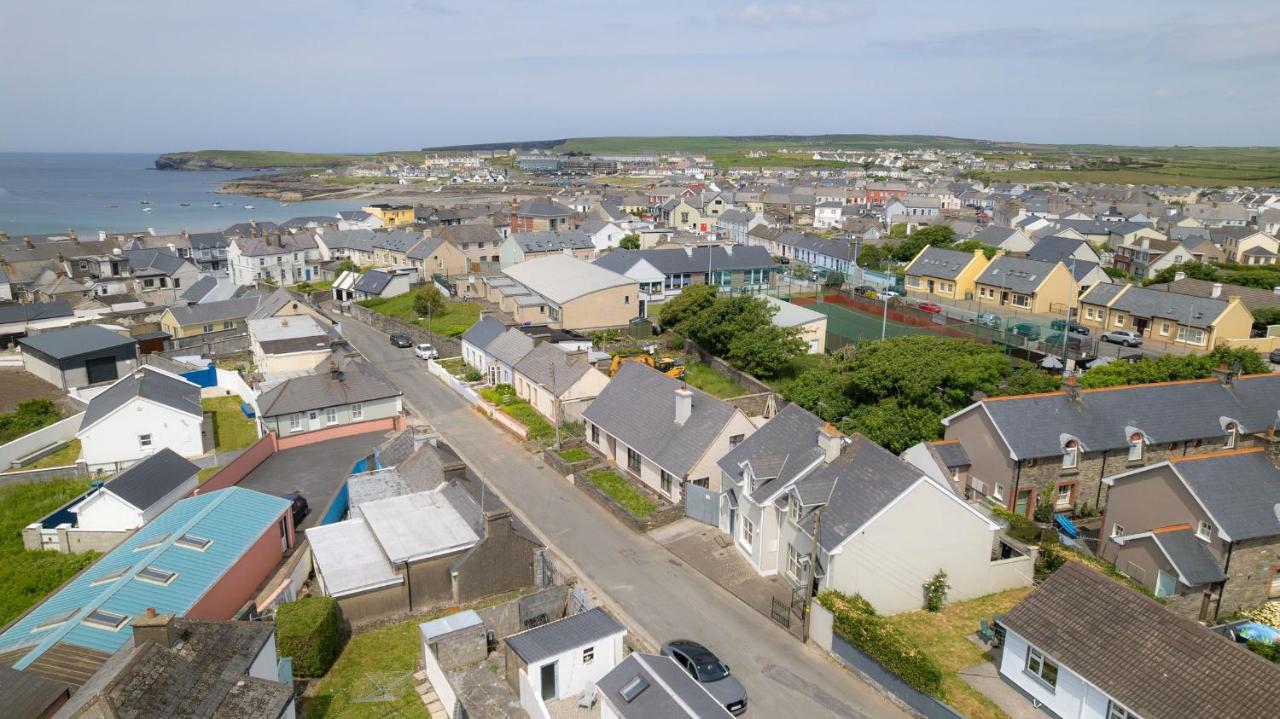 Kilkee Townhouse By Trident Holiday Homes Eksteriør bilde